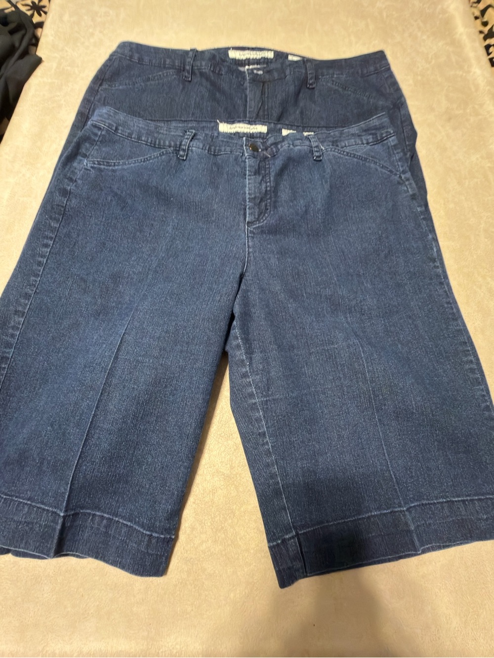 Bundle of 2 Jones New York Women's Denim Trouiser Shorts. Size 18W